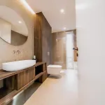 Arielle Scuttle Apartment *