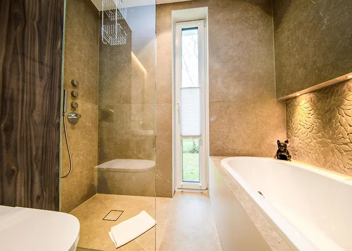 Arielle Scuttle Apartman Sellin